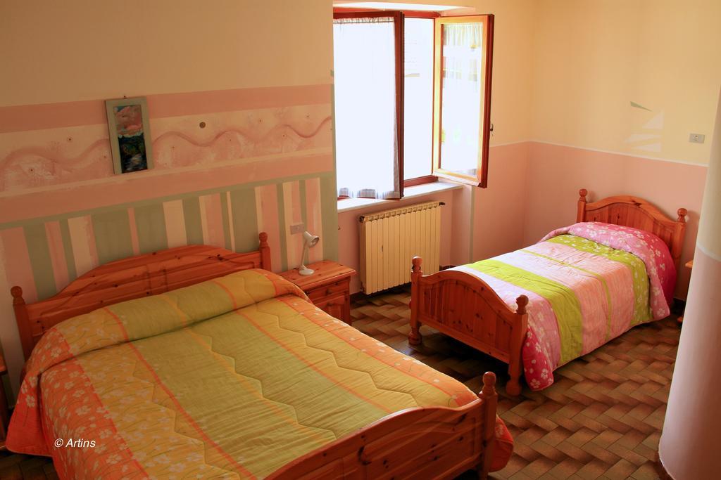 Agriturismo La Praduscella 菲维扎诺 客房 照片