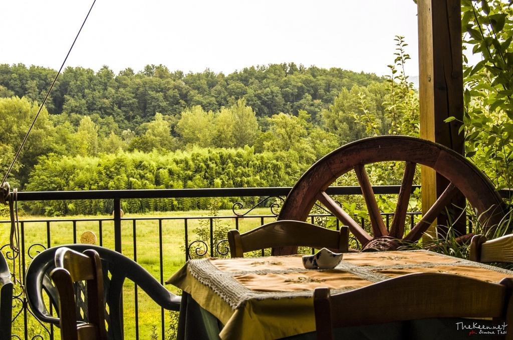 Agriturismo La Praduscella 菲维扎诺 外观 照片