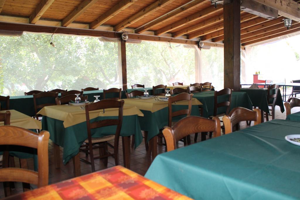 Agriturismo La Praduscella 菲维扎诺 外观 照片