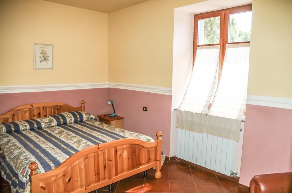 Agriturismo La Praduscella 菲维扎诺 外观 照片