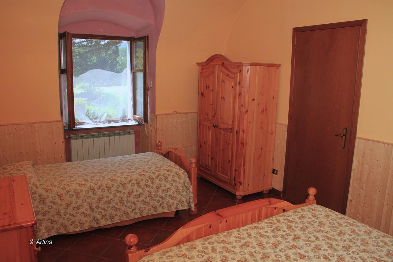 Agriturismo La Praduscella 菲维扎诺 外观 照片